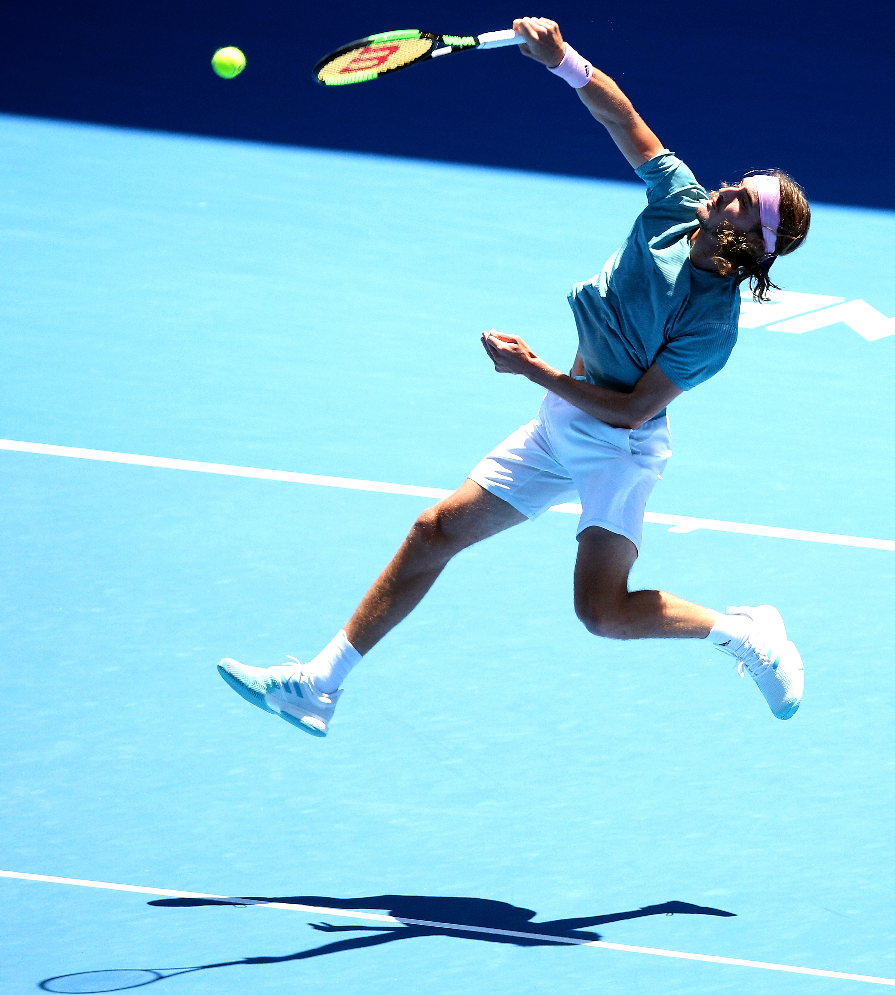 西班牙网球队翻盘法国网球队,西西帕斯打破历史纪录 西班牙网球队翻盘法国网球队,西西帕斯打破历史纪录