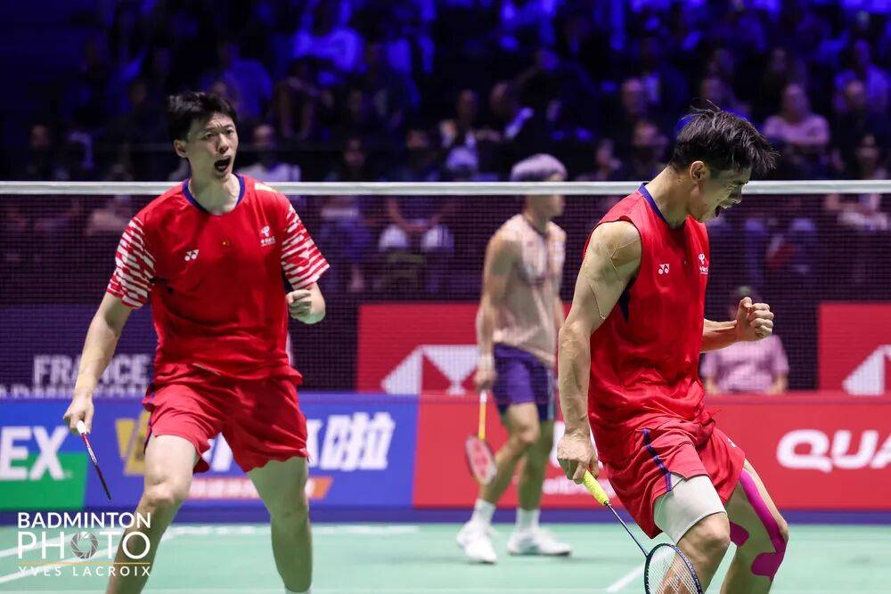 泰国羽毛球队鏖战韩国羽毛球队，陶菲克关键制胜的简单介绍