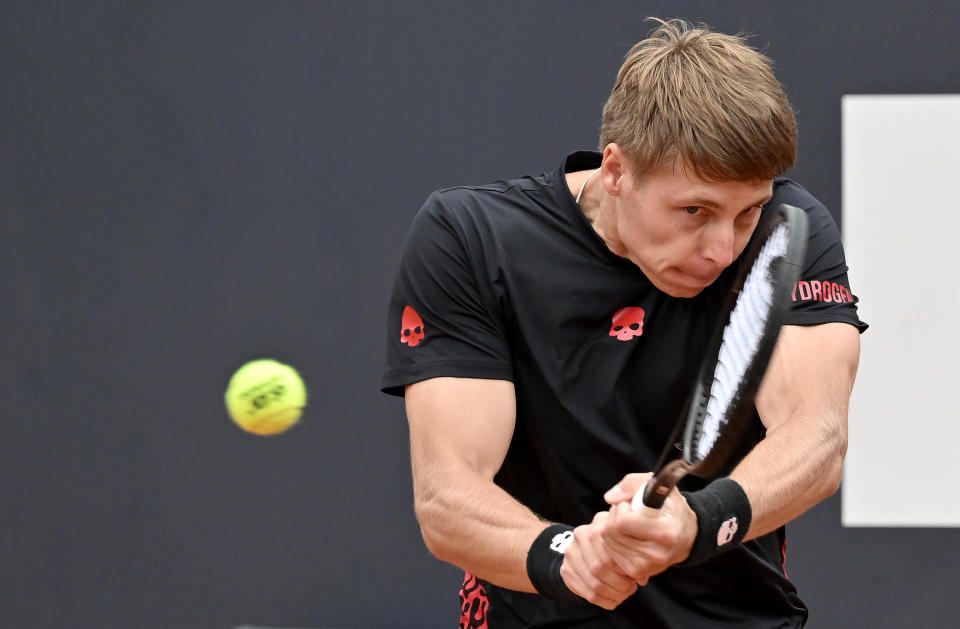 欧洲网球队绝地反击意大利网球队，瓦林卡绝境逆转