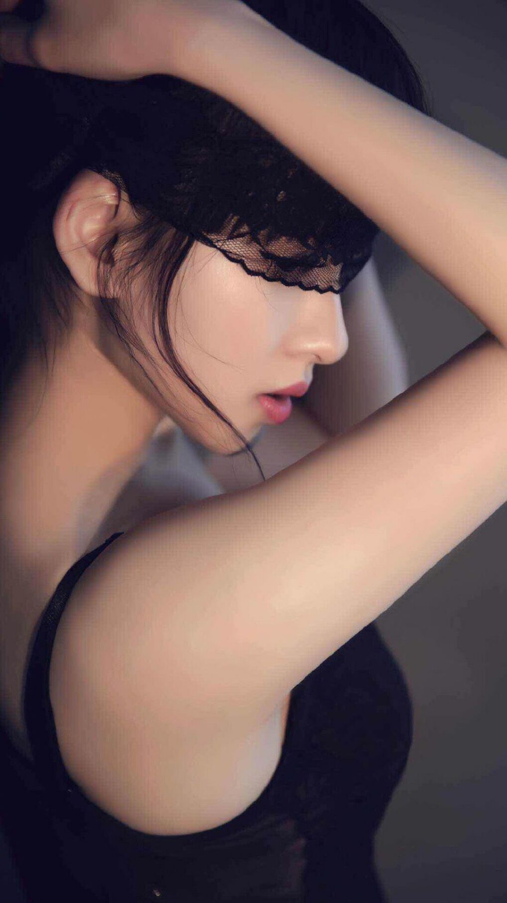 超越与坚守，佩雷兹刷新纪录之夜，法拉利如何险胜哈斯？