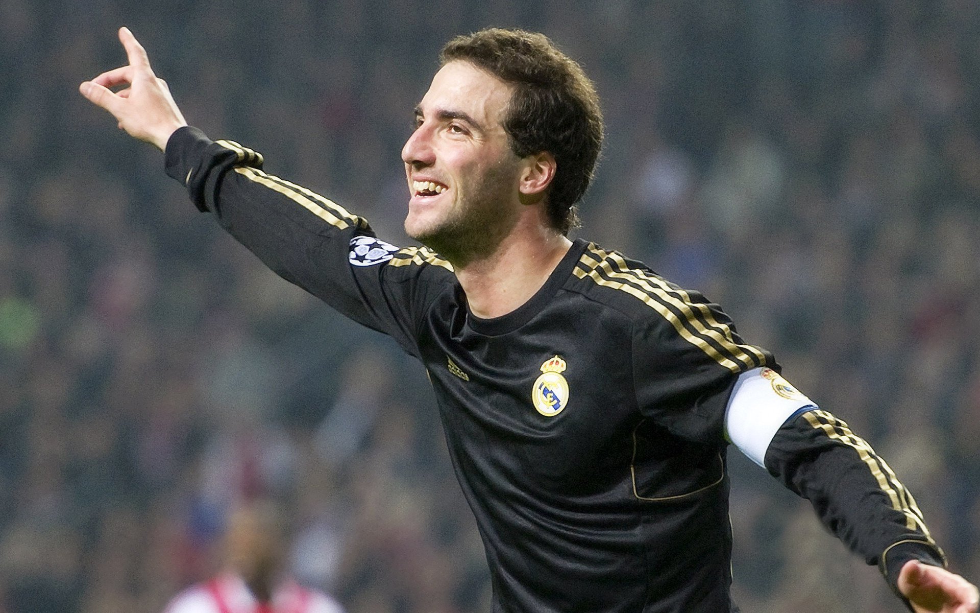 历史性翻盘，阿斯顿马丁逆袭哈斯，汉密尔顿的高光独舞