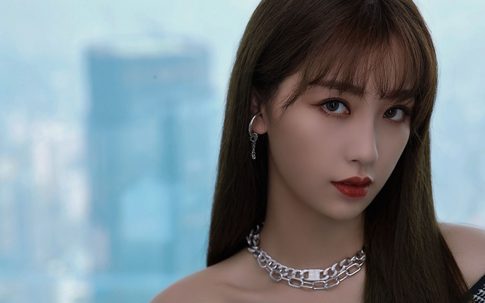 伯纳乌夜雨遇上雷鬼节奏，当奥亚尔萨瓦尔的火柴点燃牙买加