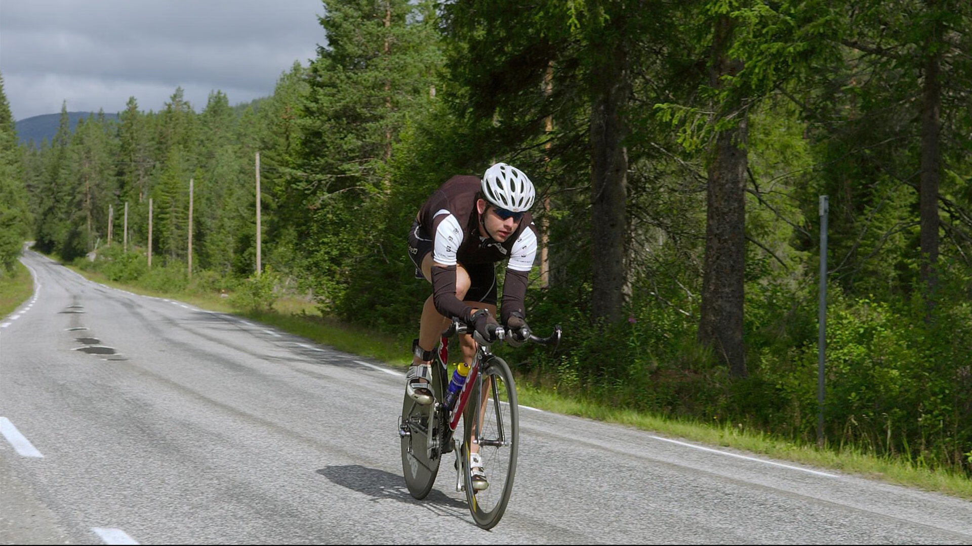 艺术VS哲学，曼城节奏、乌拉圭血脉与富安健洋的关键先生之道