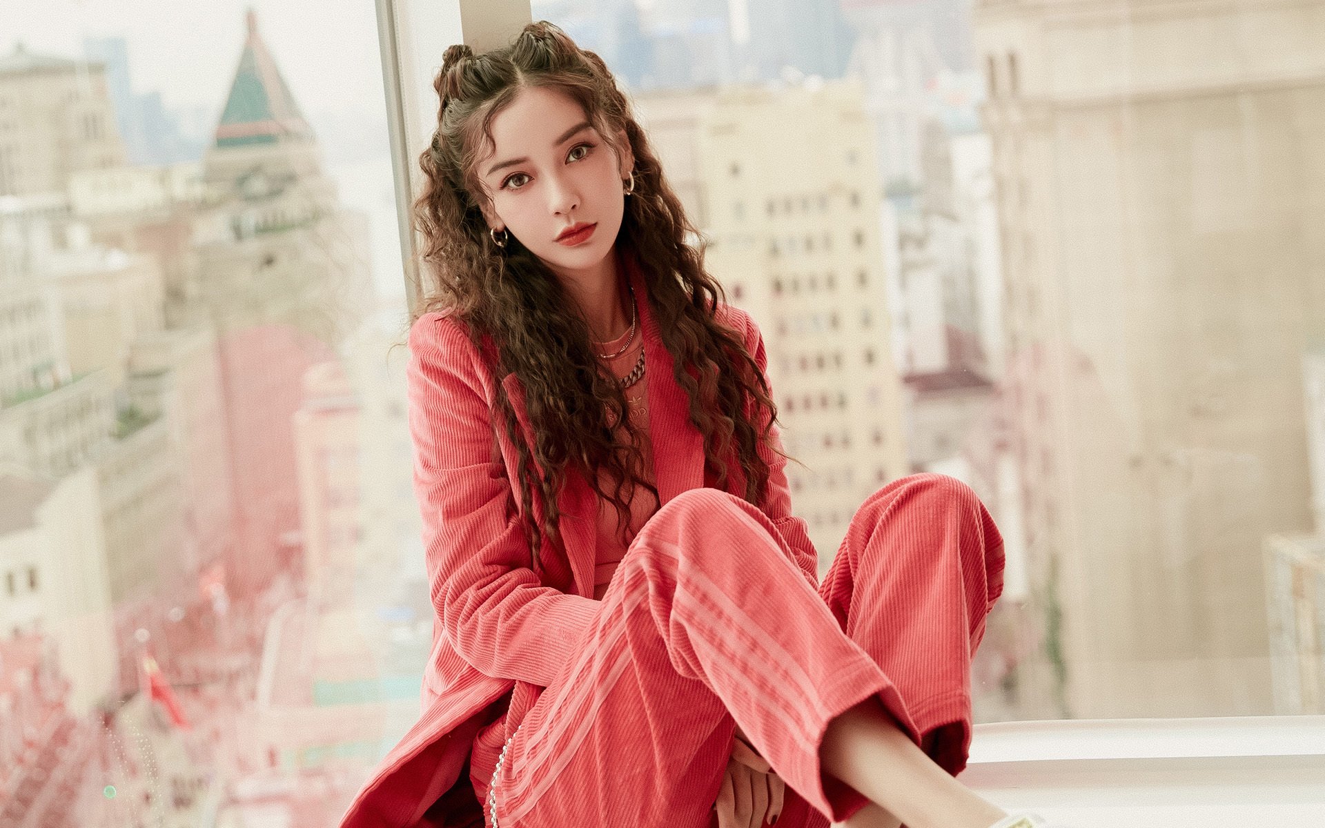 跨界接管，当范弗利特从硬木地板踩进F1赛道，步行者用铁链锁住绿军