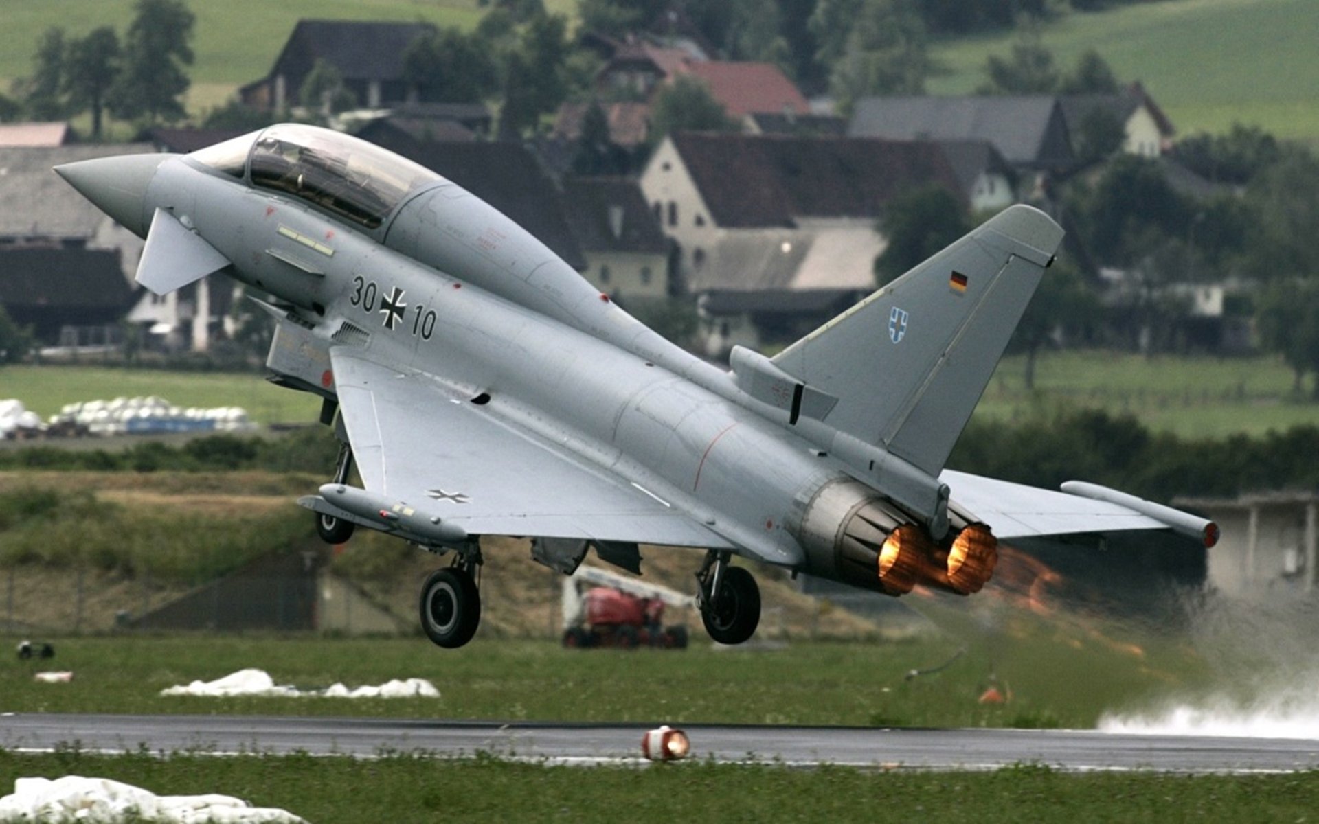 绿茵交响诗，李刚仁指挥下的德韩风暴